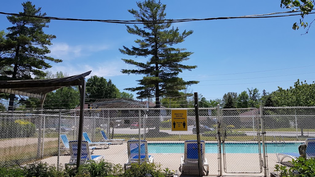 Wasaga Beach Inn And Cottages | 159 Main St, Wasaga Beach, ON L9Z 2L3, Canada | Phone: (705) 429-2535