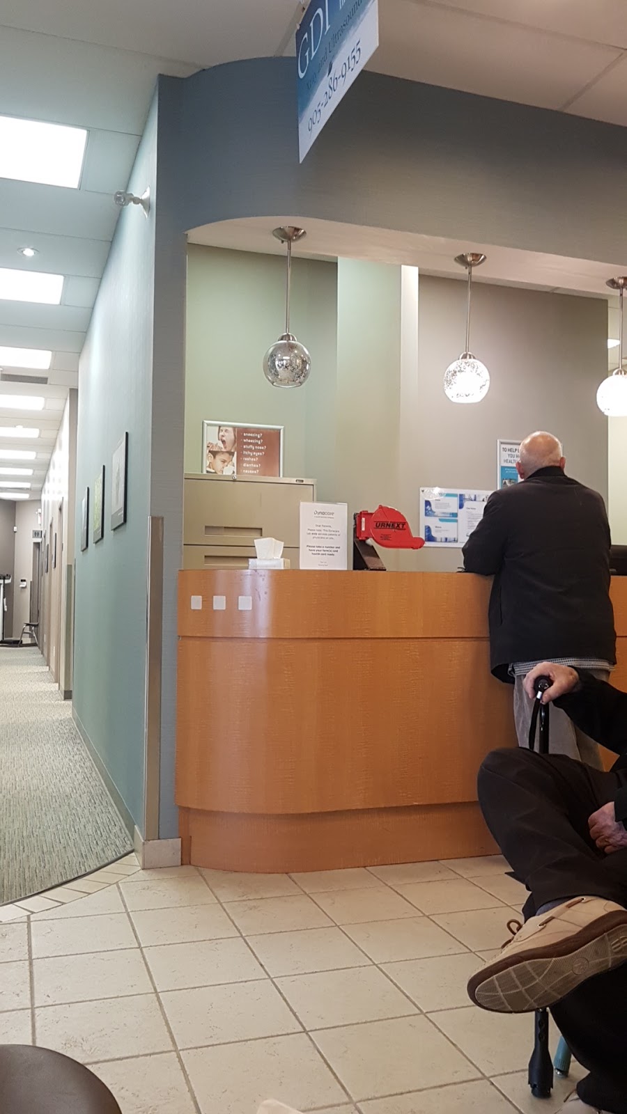 Streetsville Medical Centre | 5425 Creditview Rd #8, Mississauga, ON L5V 2P3, Canada | Phone: (905) 826-1164