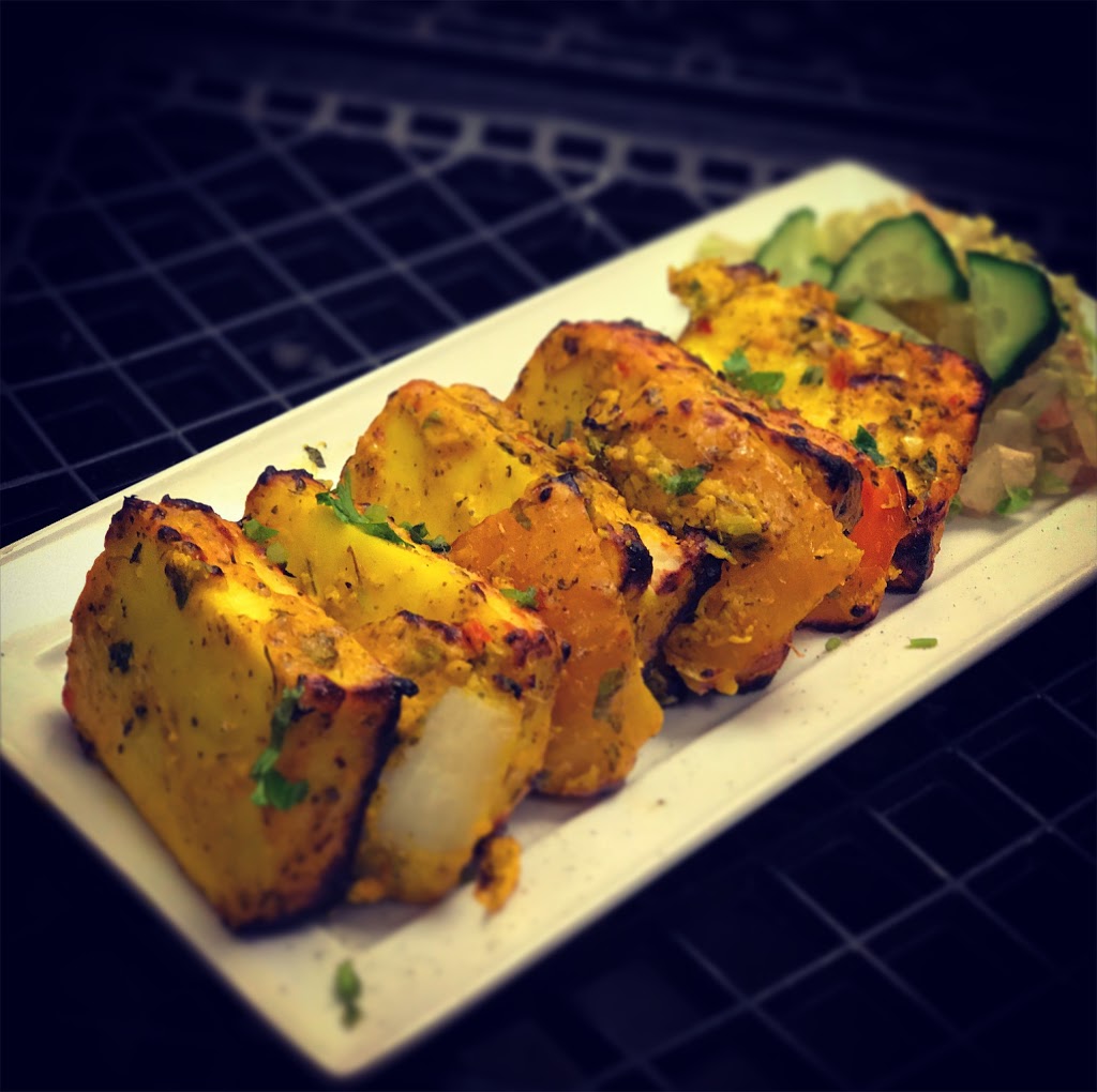 JPs Indian Bistro | 7006 2060 symons valley parkway NW, Calgary, AB T3P 0M9, Canada | Phone: (403) 474-1010