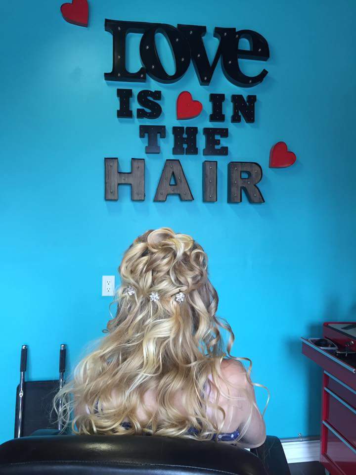 Red Avenue | hair care | 413 Concession St, Hamilton, ON L9A 1B8, Canada | 2898806376 OR +1 289-880-6376