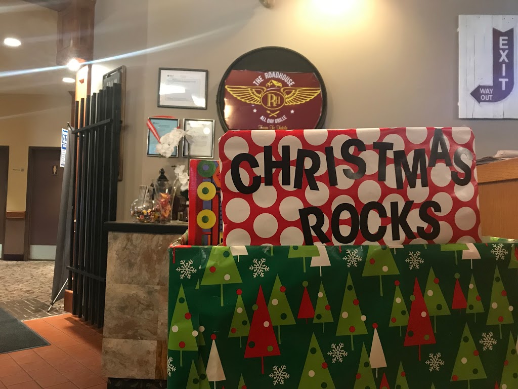 The Roadhouse All Day Grille, Devon, AB | 71 Superior Street #1, Devon, AB T6G 1K9, Canada | Phone: (780) 738-3939