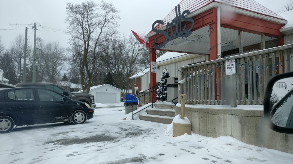 Scotts Pizza Burger | 286 Main St N, Mount Forest, ON N0G 2L2, Canada | Phone: (519) 323-4555