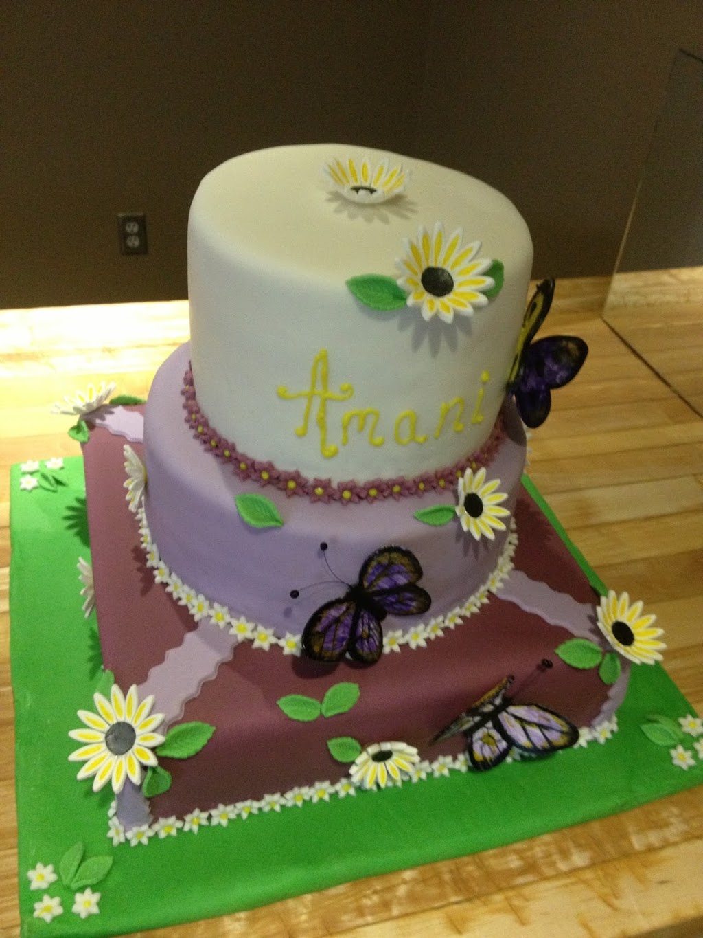 Real Sweets Bakery | 2289 Barton St E, Hamilton, ON L8E 5L1, Canada | Phone: (289) 389-1454