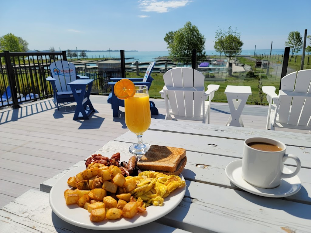 Dockside Grill & Chill | 237 Salmon Point Rd, Cherry Valley, ON K0K 1P0, Canada | Phone: (613) 476-6310