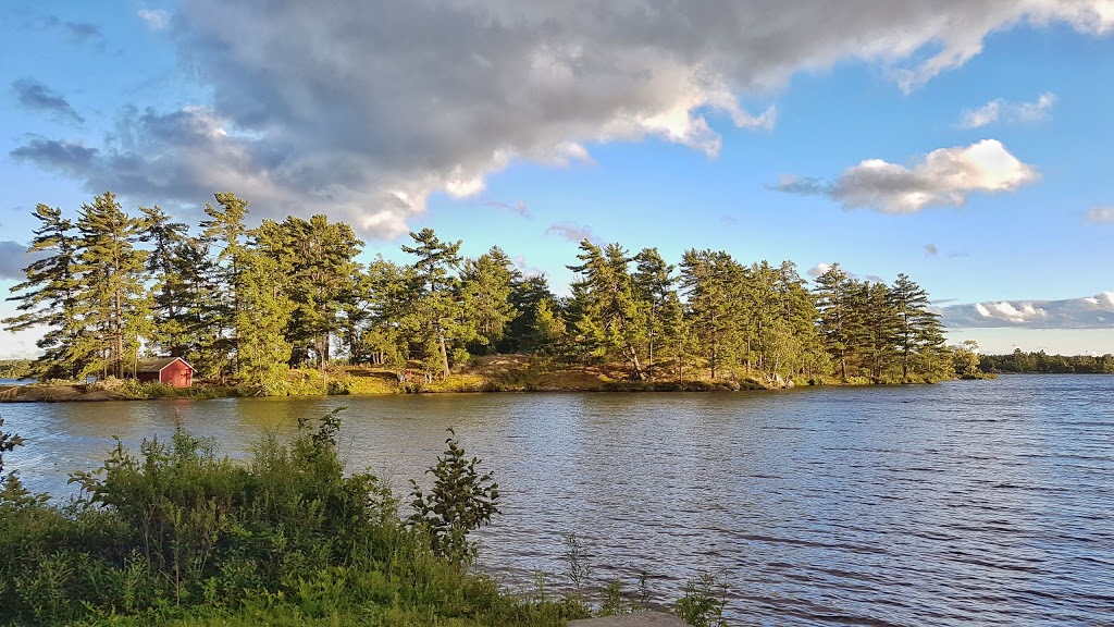 Pilgrims Rest | 23 Cheboutequion Dr, Lakefield, ON K0L 2H0, Canada | Phone: (705) 877-2886