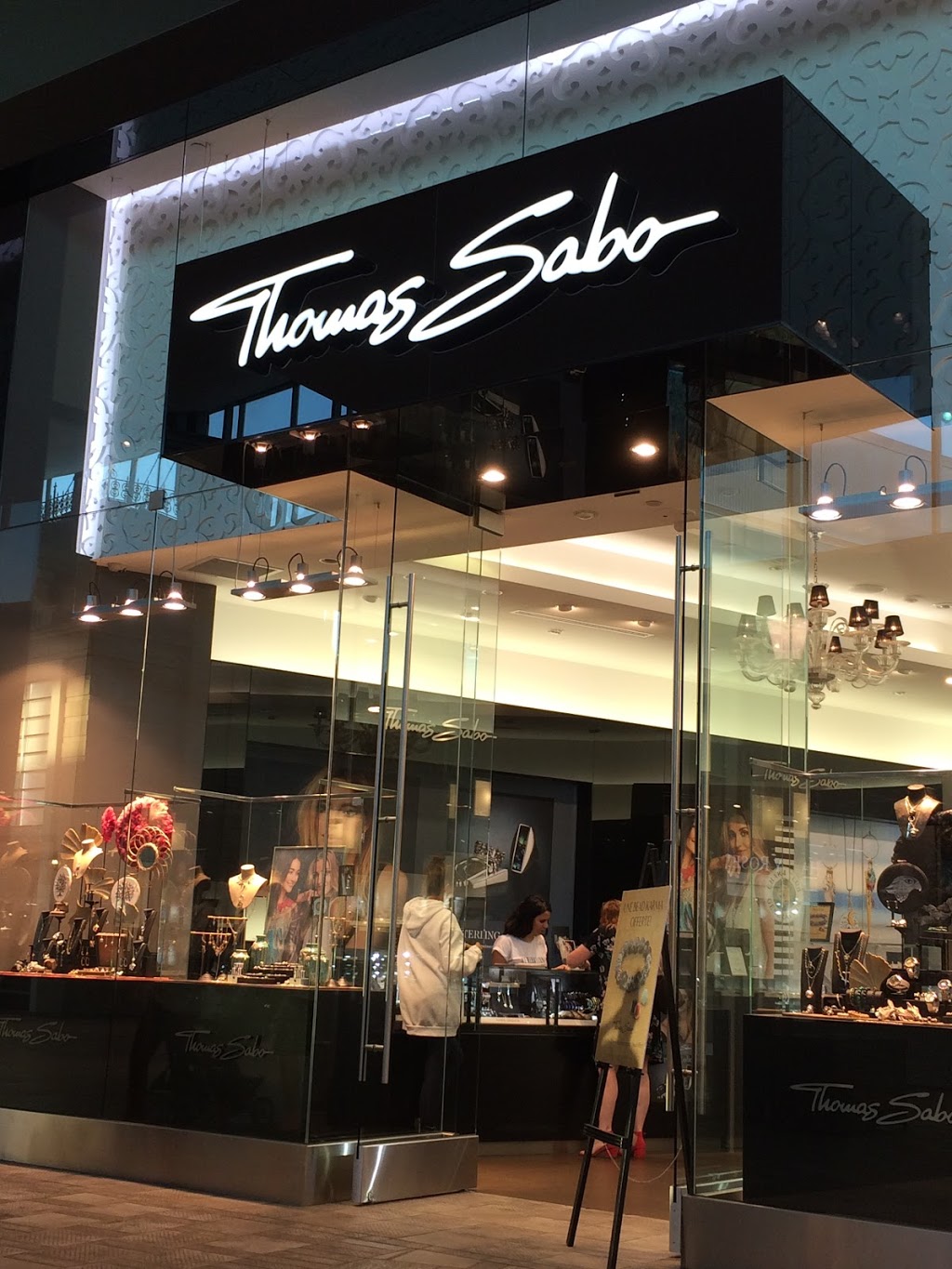 Thomas Sabo | 3035 Boulevard le Carrefour Shop No. R029, Laval, QC H7T 1C8, Canada | Phone: (450) 687-2939