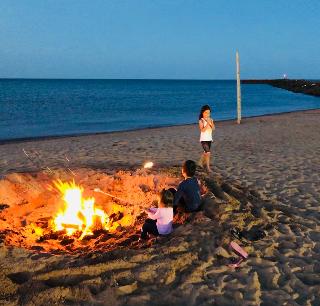 Breakwater Beach House | 7 Breakwater Rd, New Glasgow, PE C0A 1N0, Canada | Phone: (613) 983-8398