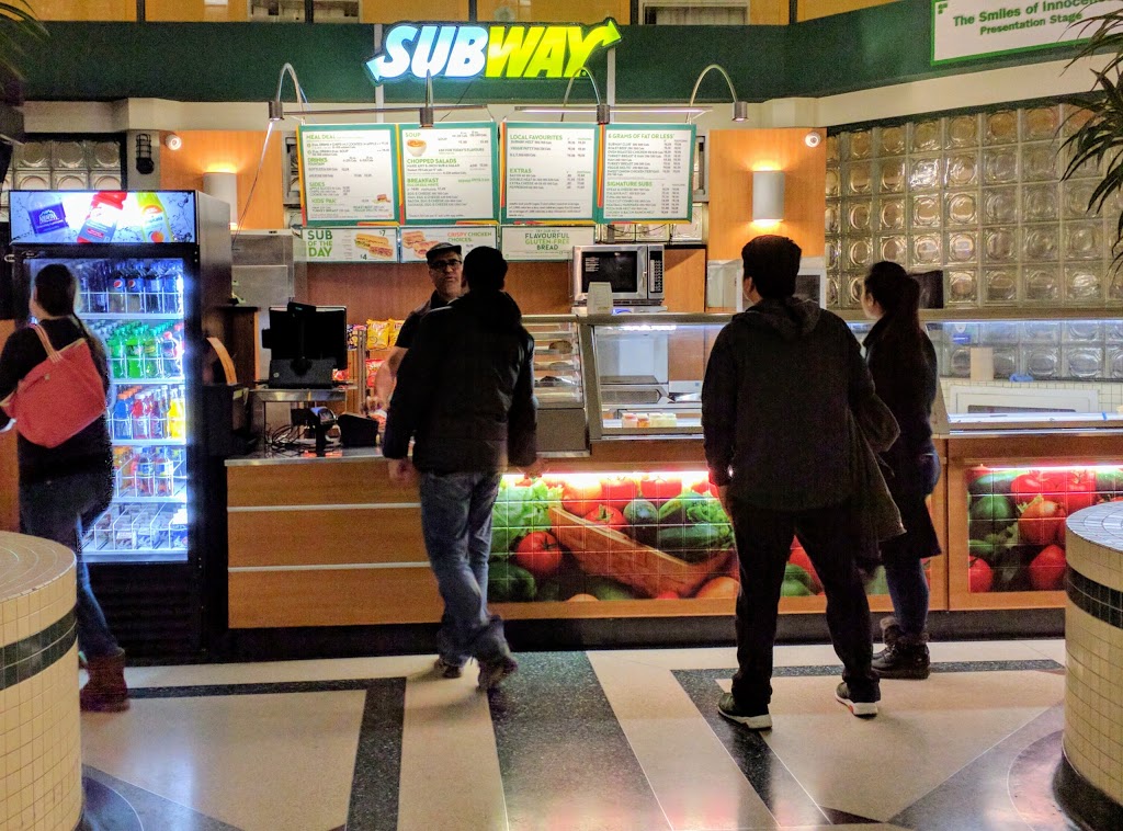 Subway | 555 University Ave, Toronto, ON M5G 1X8, Canada | Phone: (416) 597-8444