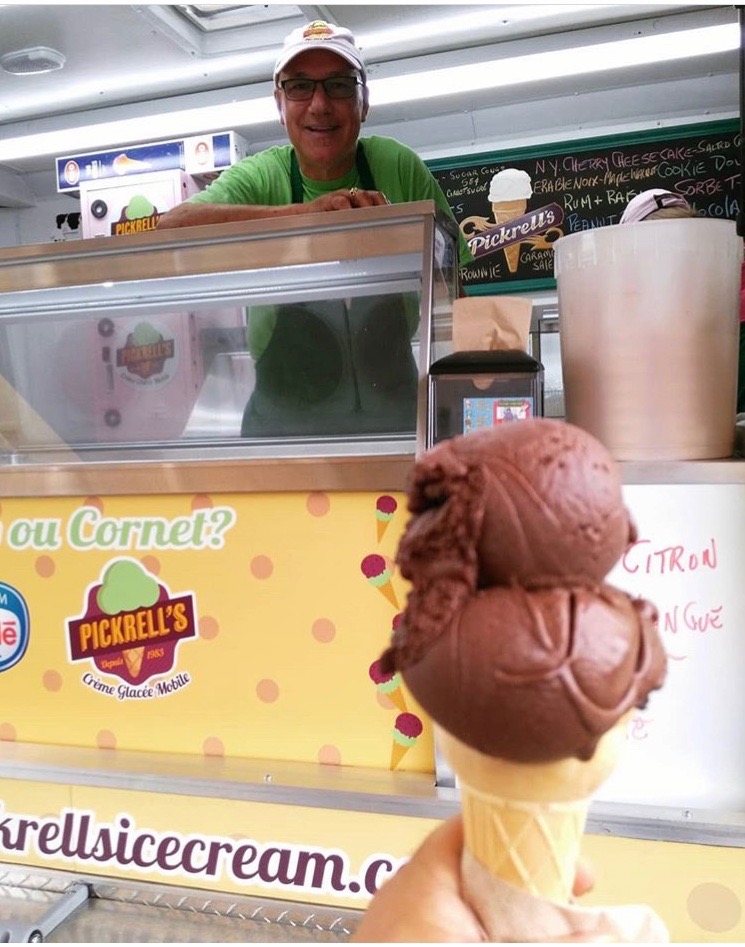 Pickrells Ice Cream | 343 Chem. Bord-du-Lac, Pointe-Claire, QC H9S 4L8, Canada | Phone: (514) 777-5858