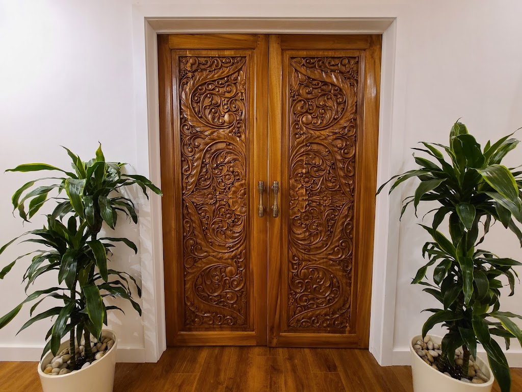 Lyfe Meditation Studio | 998 Queen St E, Toronto, ON M4M 1K1, Canada | Phone: (416) 462-0490