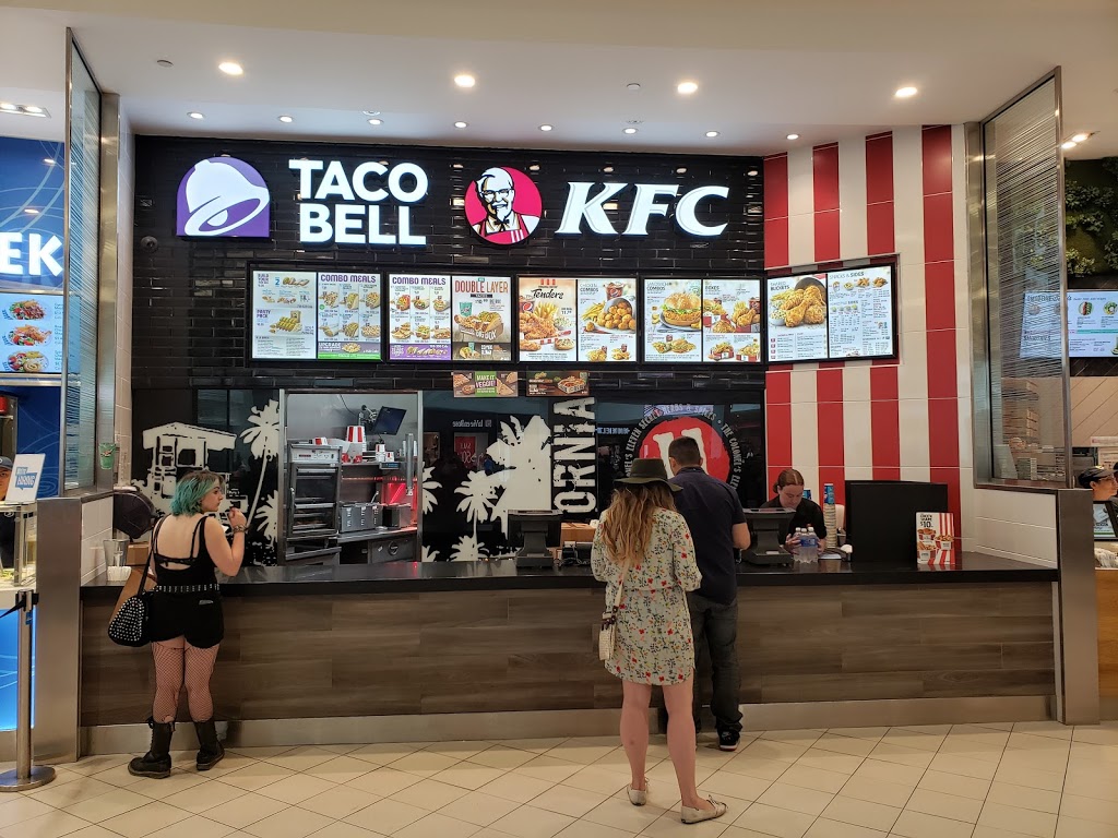 KFC | 17600 Yonge Street North, Newmarket, ON L3Y 4Z1, Canada | Phone: (905) 830-1919