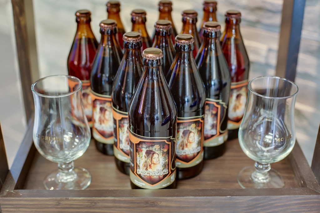Microbrasserie Le Grimoire (Fabrique-Boutique-Salon) | 1546 Rue Principale, Granby, QC J2J 0S6, Canada | Phone: (450) 372-7079