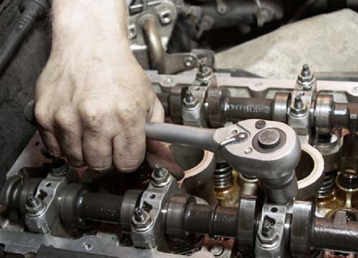 T2 TRUCK & AUTO | 7425 77 Ave NW, Edmonton, AB T6B 0B7, Canada | Phone: (780) 466-7704