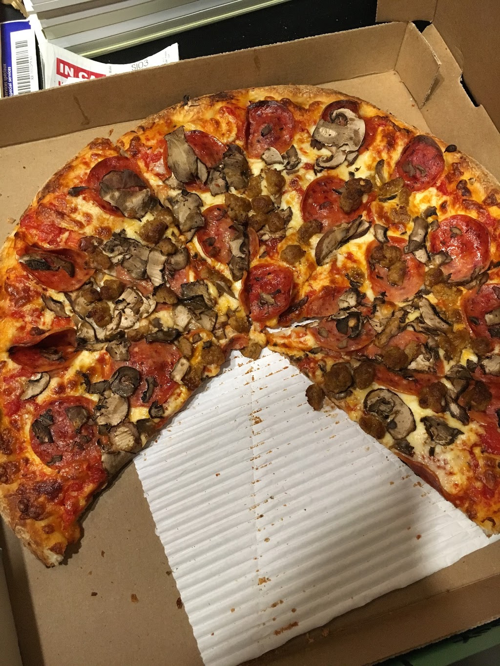 Pizzaville | 9418 ON-48 UNIT B6, Markham, ON L6E 0N1, Canada | Phone: (416) 736-3636