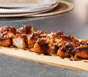 Dominos Pizza | 1965 Main St Unit #8, Winnipeg, MB R2V 2B5, Canada | Phone: (204) 987-5598