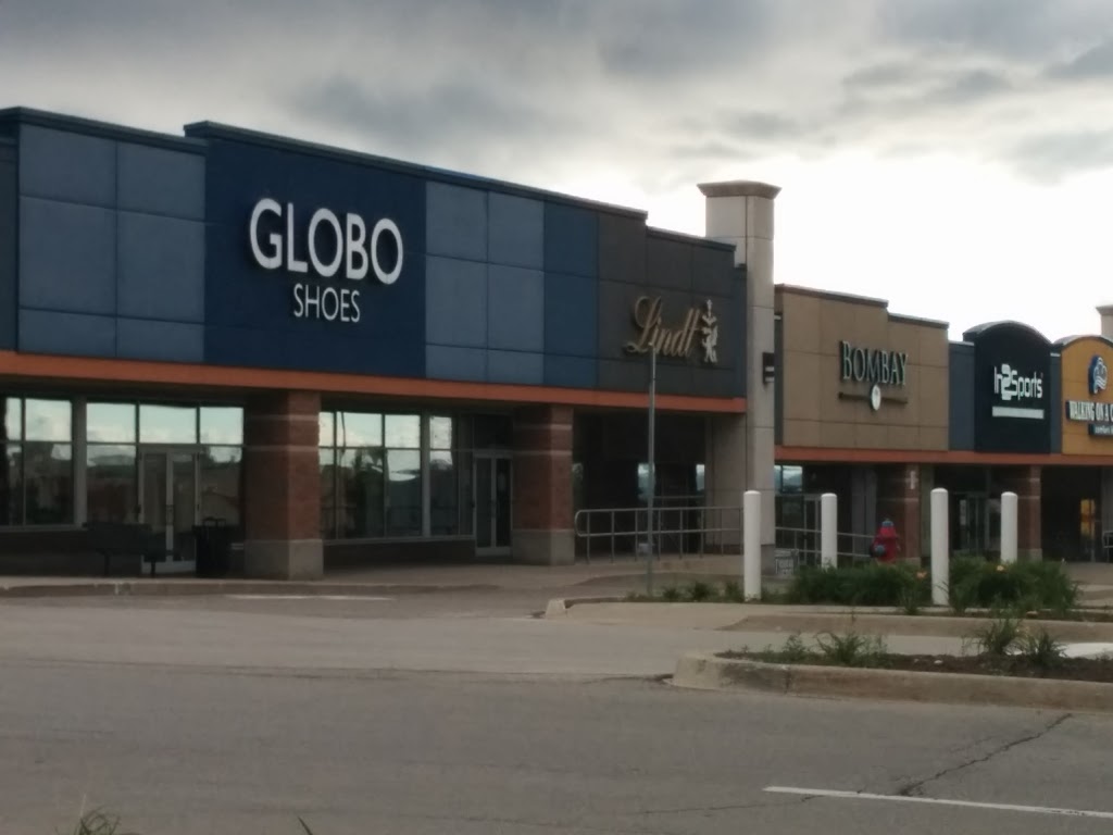 Globo | RIOCAN CENTRE BURLOAK 3487, Wyecroft Rd, Oakville, ON L6L 0B6, Canada | Phone: (905) 847-1892