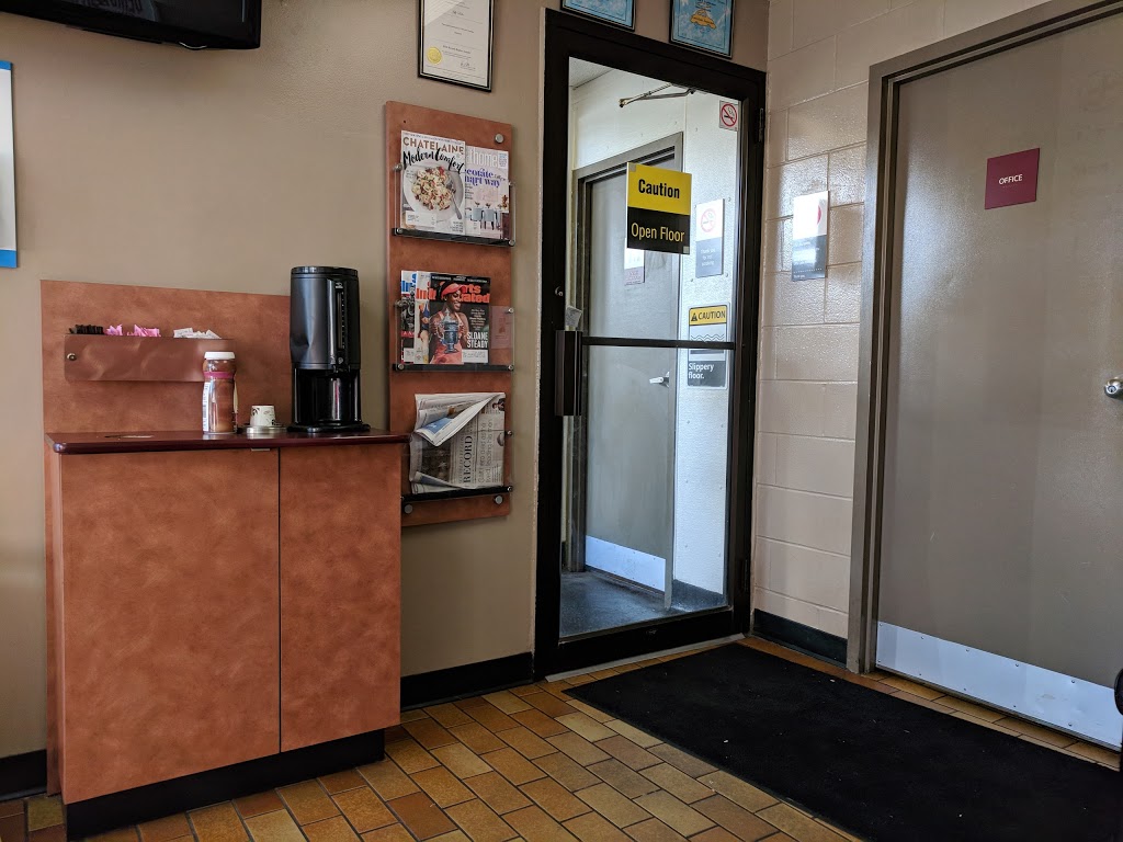 Jiffy Lube | 470 Highland Rd W, Kitchener, ON N2M 3C7, Canada | Phone: (519) 743-8790