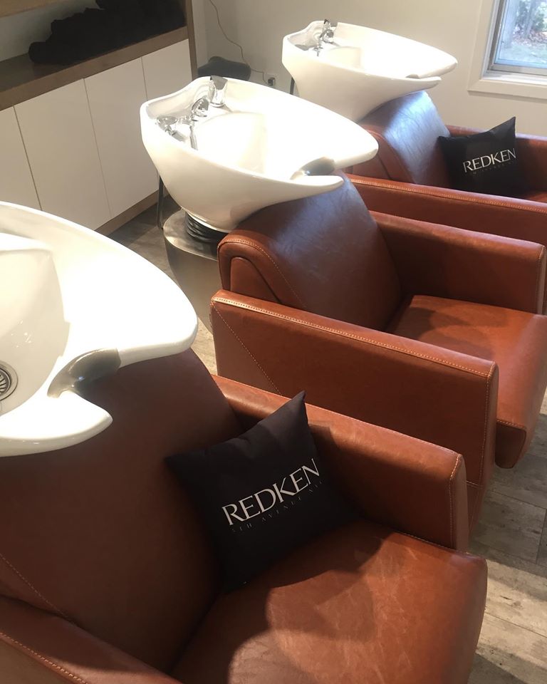 Le 557 Studio de Coiffure | 557 Chem. du Bord-du-Lac-Lakeshore, Dorval, QC H9S 2B4, Canada | Phone: (514) 300-7557