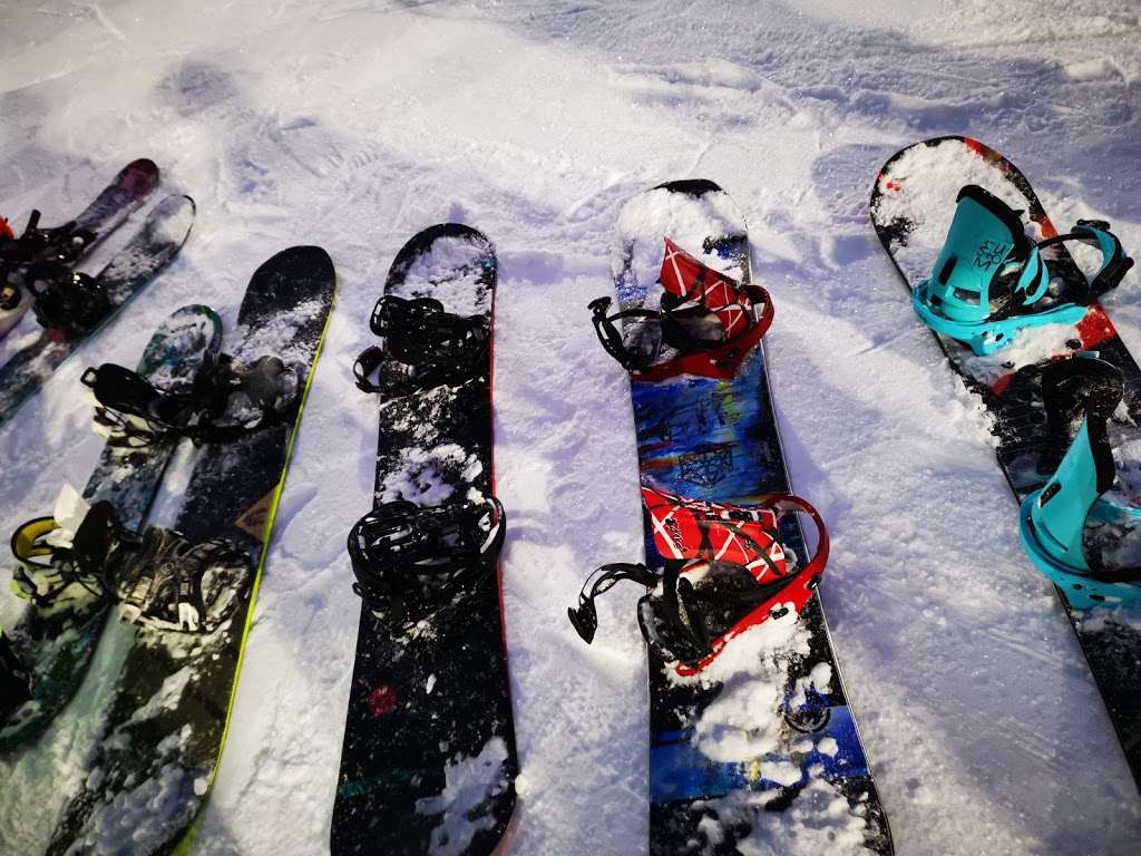 Arctic snowboard club 零度单板俱乐部 | R.R.4, 24 Mt St Louis Rd W, Coldwater, ON L0K 1E0, Canada | Phone: (647) 863-0058