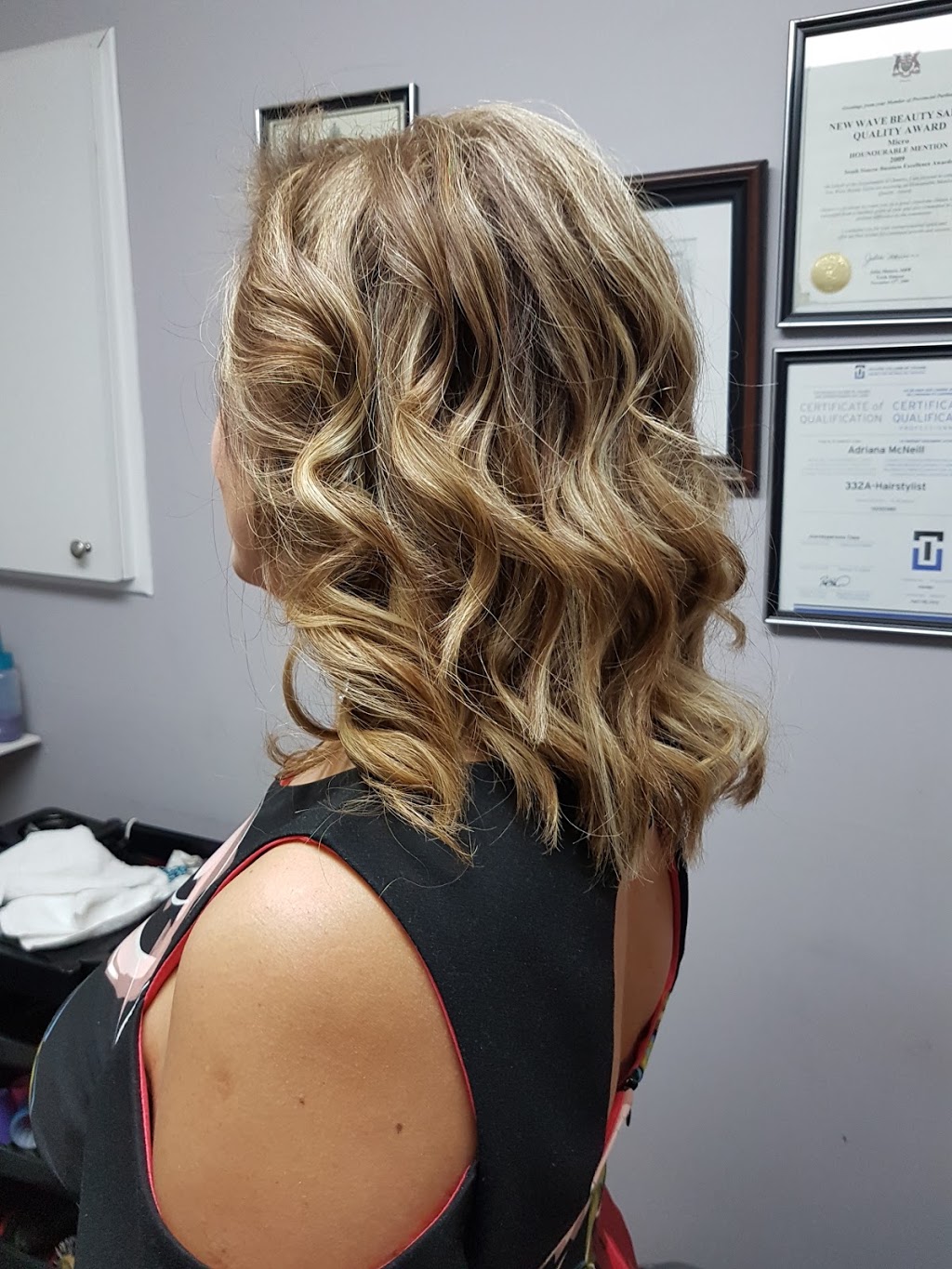 Adrianas Hair Salon | 10 Countryside Ct, Bradford, ON L3Z 2Z8, Canada | Phone: (905) 252-5099