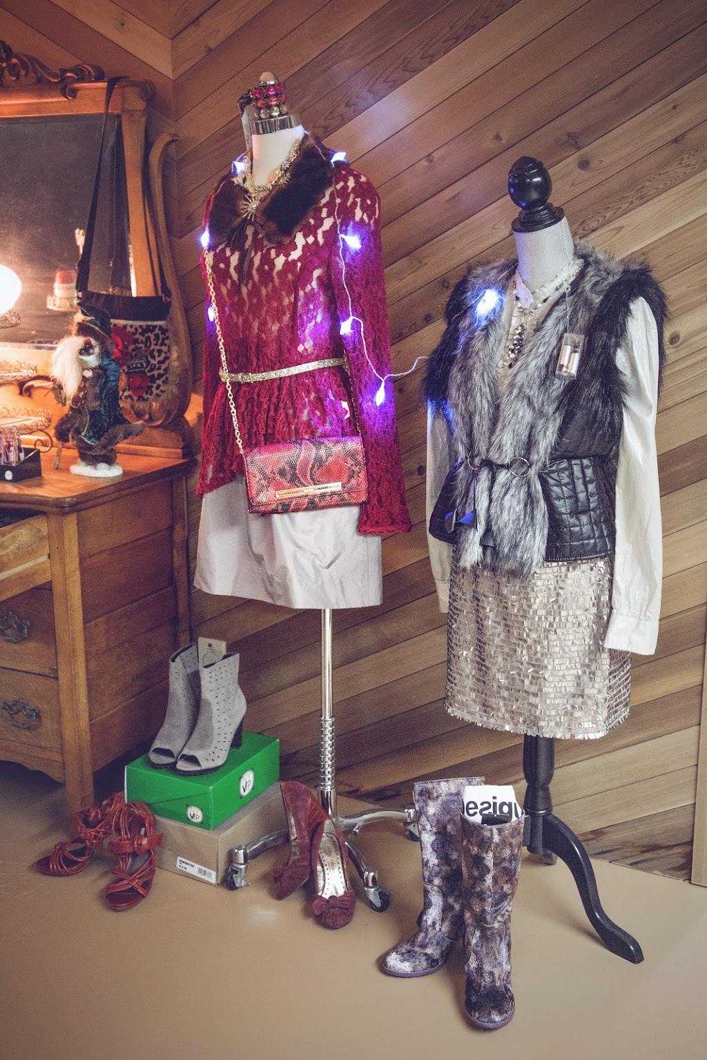 My One & Only Funky Chic Boutique | 3879 Highland Rd, Arnprior, ON K7S 3G9, Canada | Phone: (613) 623-0474