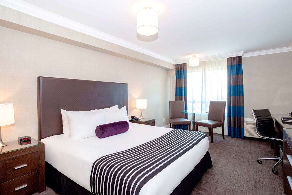 Sandman Hotel Oakville | 3451 South Service Rd W, Oakville, ON L6L 0C3, Canada | Phone: (289) 881-7263