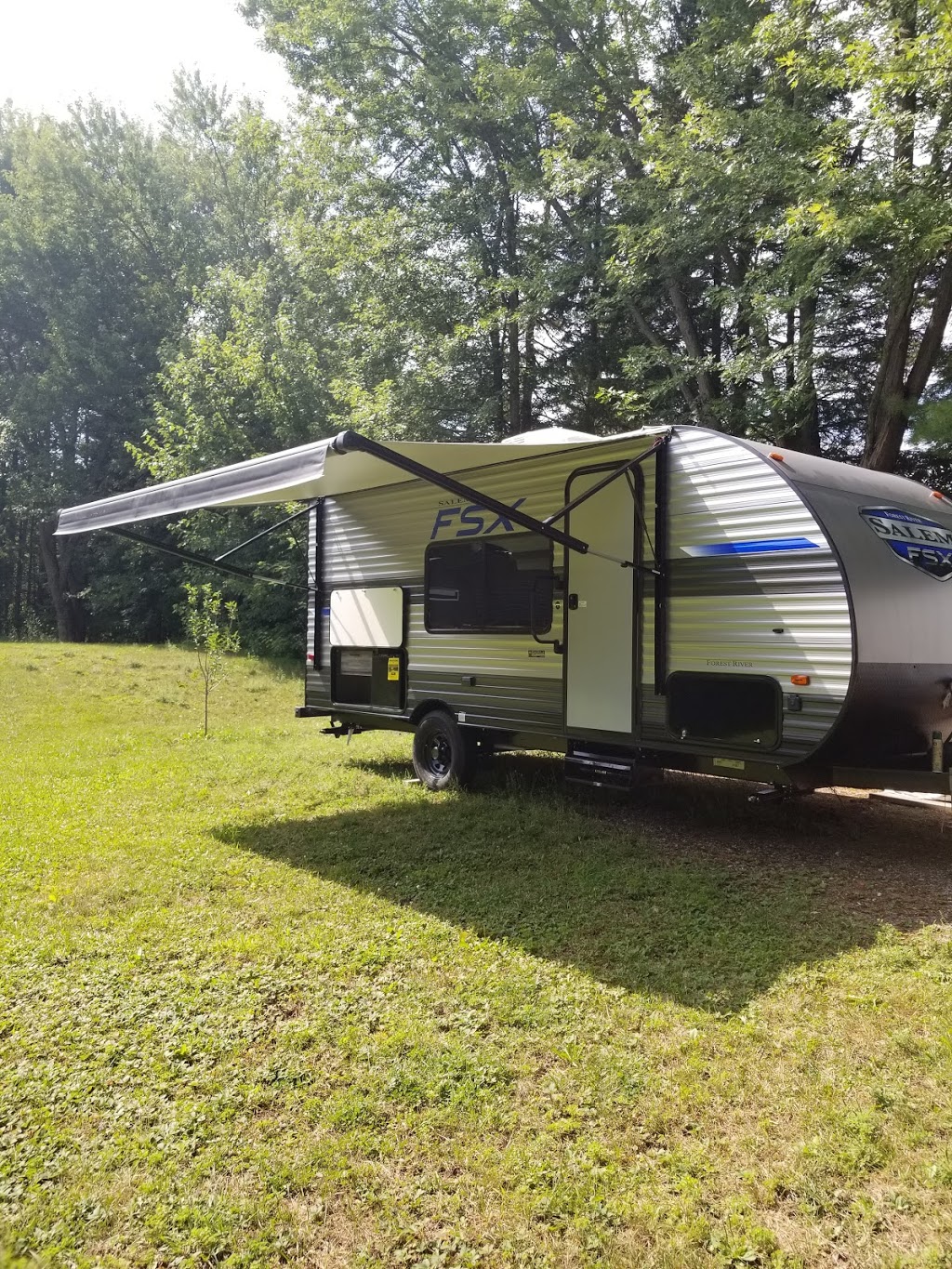Totally Hitched Travel Trailer Rental | 32 Hillview Crescent, Midhurst, ON L9X 1N4, Canada | Phone: (289) 338-6122