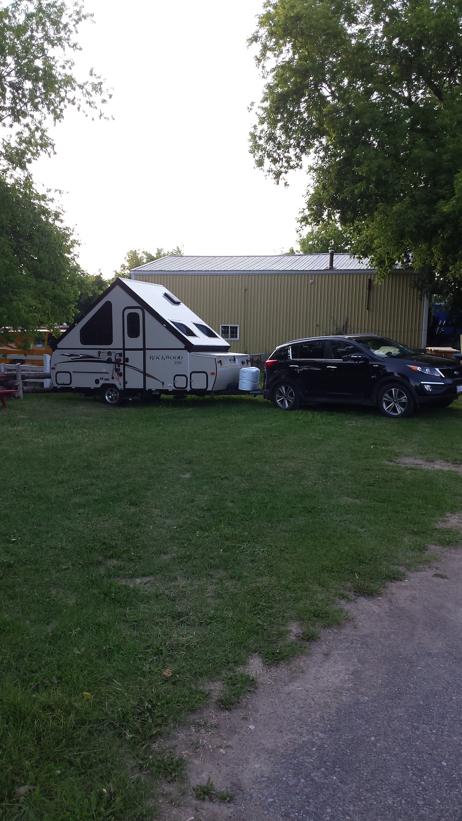 Camp Hither Hills | 5227 Bank St, Gloucester, ON K1X 1H2, Canada | Phone: (613) 822-0509