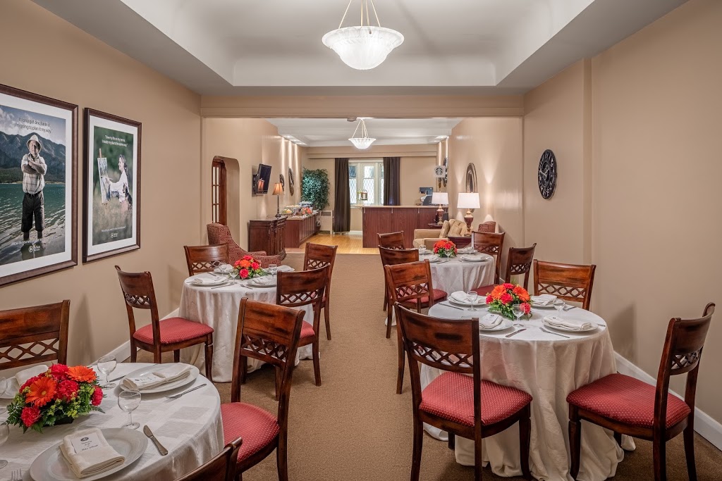 Lynett Funeral Home | 3299 Dundas St W, Toronto, ON M6P 2A5, Canada | Phone: (416) 767-1176