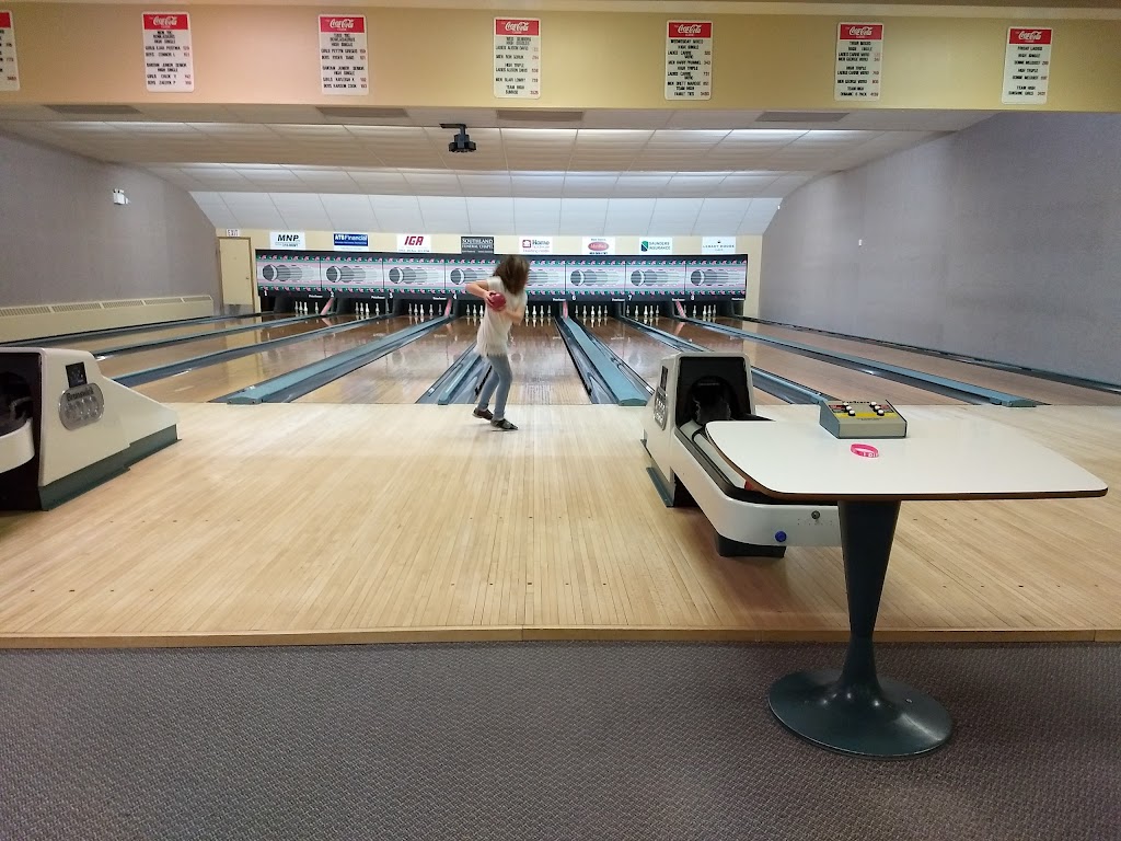 The Pin | 5411 64 Ave, Taber, AB T1G 2A1, Canada | Phone: (403) 223-8822