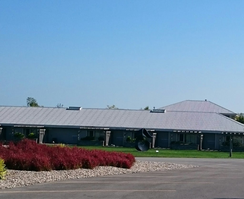 Huff Estates Winery & Inn | 2274 Prince Edward County Rd 1, Bloomfield, ON K0K 1G0, Canada | Phone: (613) 393-1414