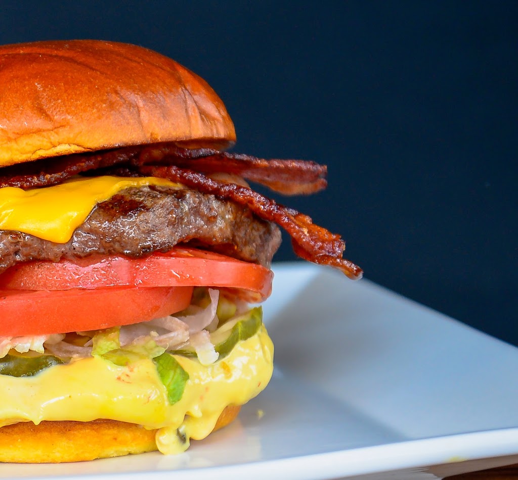 Bobs Burgers & Brew | 819 Cherry St, Sumas, WA 98295, USA | Phone: (360) 988-4483