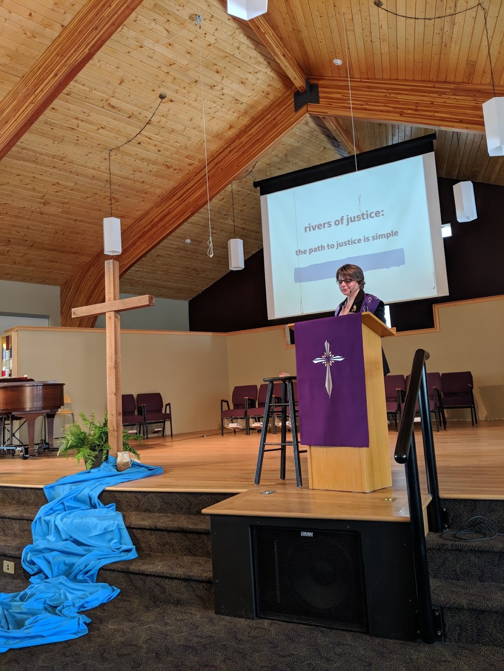Red Deer Lake United Church | 96187 AB-22X, Foothills No. 31, AB T1S 2R9, Canada | Phone: (403) 256-3181