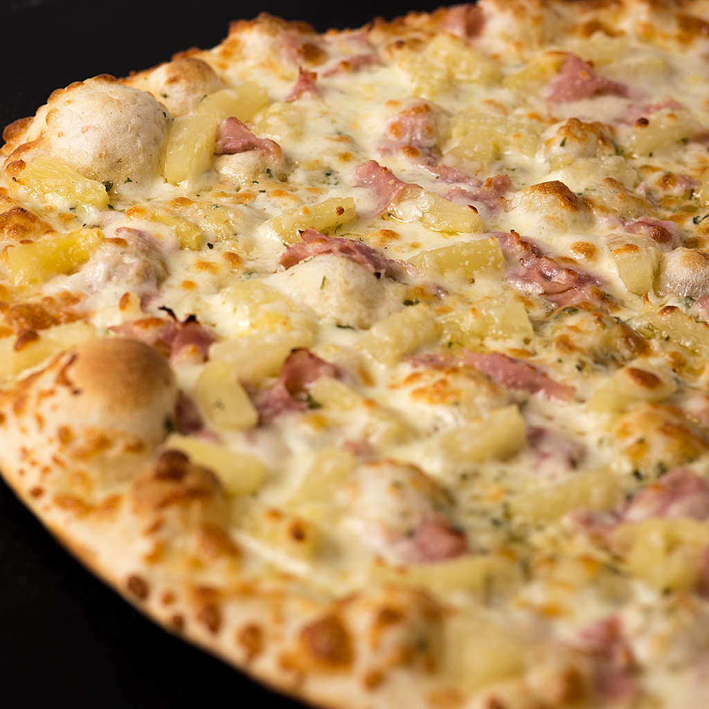 Golden Bakery & Pizza | 1500 James St S, Thunder Bay, ON P7E 6J2, Canada | Phone: (807) 475-5688
