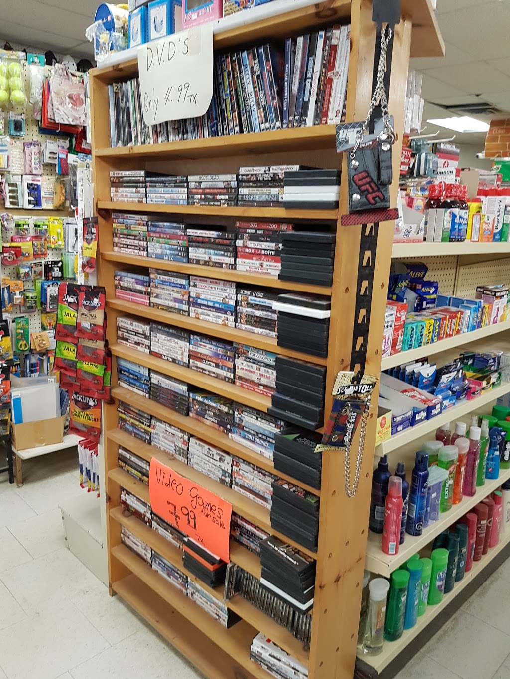 Simcoe Variety | 7905 Yonge St, Innisfil, ON L9S 1K9, Canada | Phone: (705) 436-6894
