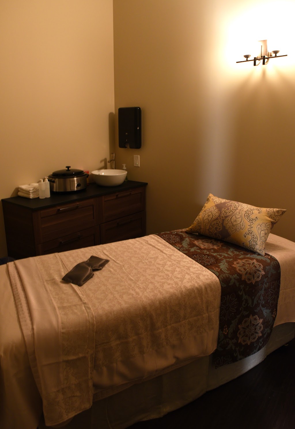 Mahogany Massage & Wellness - 130 AVE SE | 4700 130 Ave SE #605, Calgary, AB T2Z 4E7, Canada | Phone: (587) 471-3777