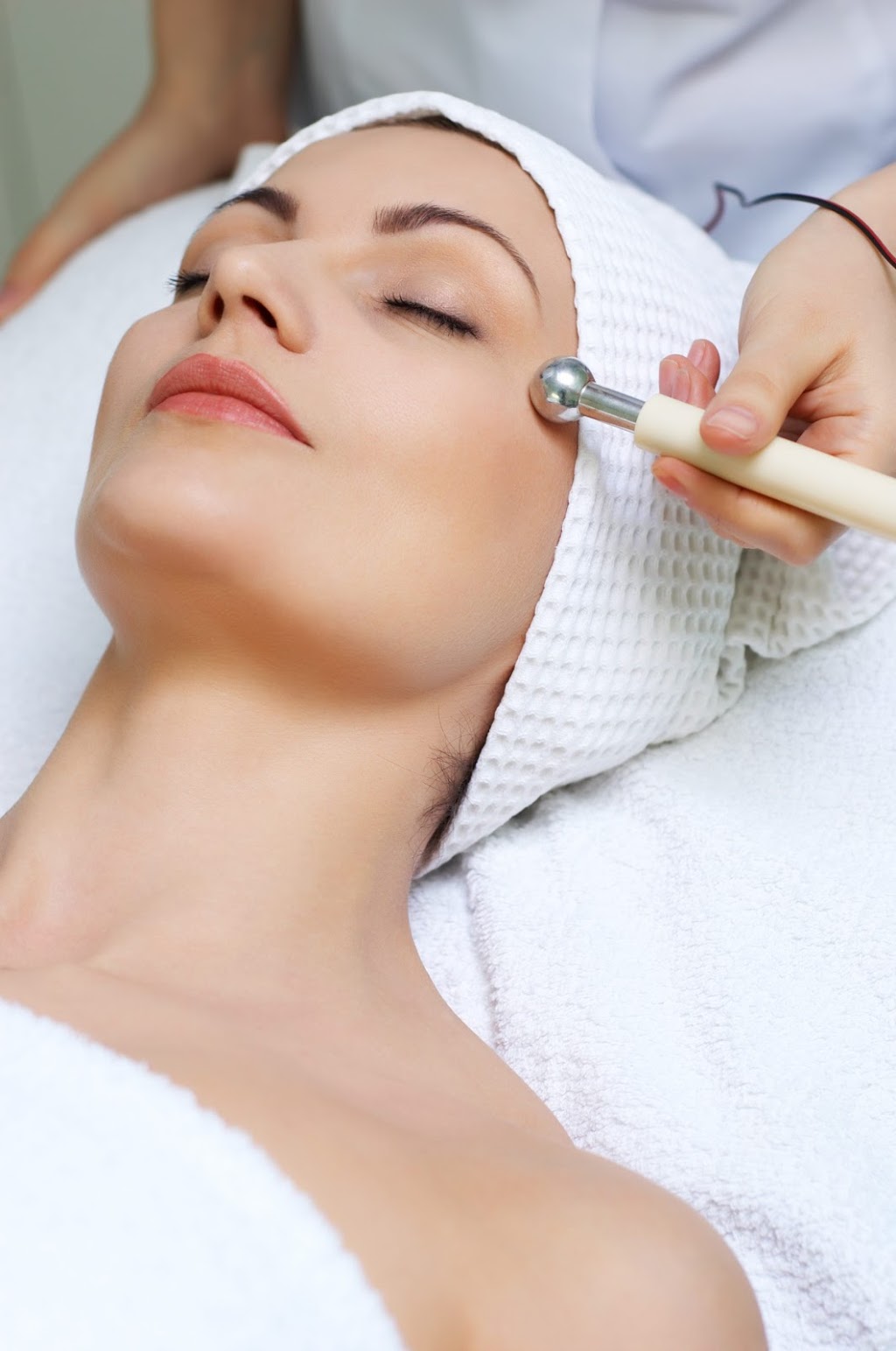 Safronn Spa | Inside Salon & Shine Hair Studio, 90 Winges Rd Unit-22, Woodbridge, ON L4L 6A9, Canada | Phone: (647) 921-5852