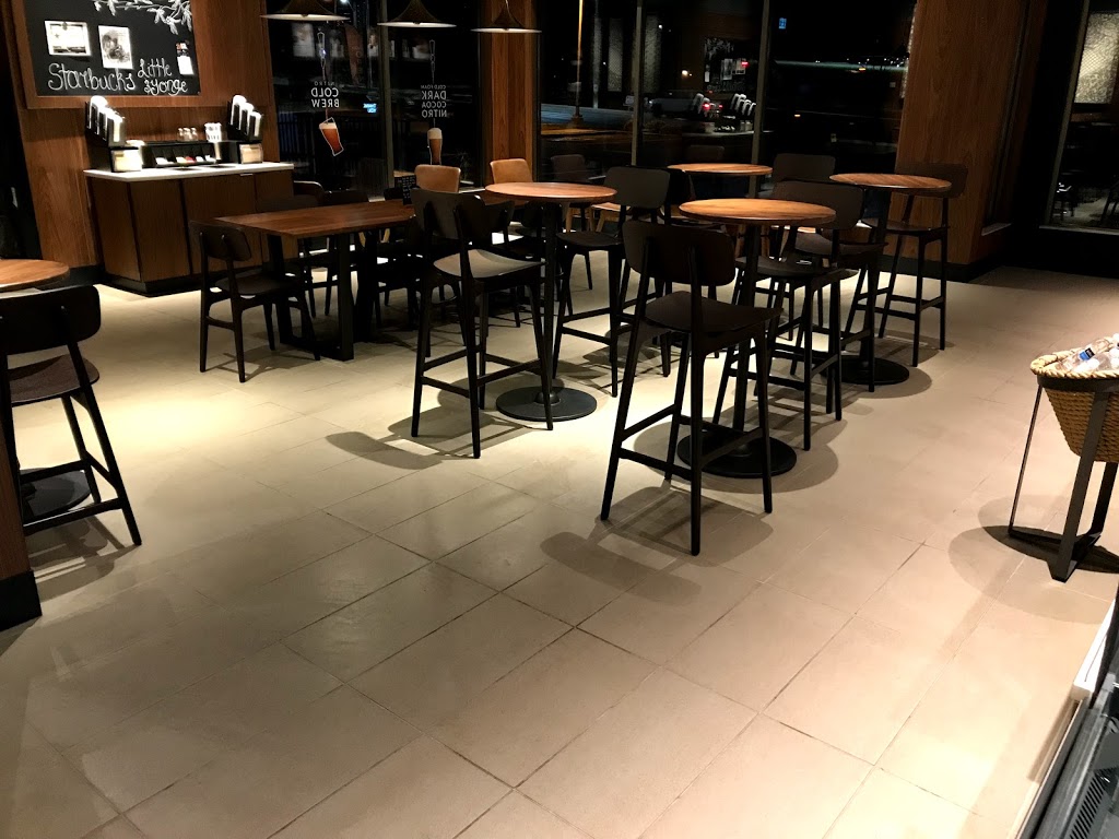 Starbucks | 389 Yonge St, Barrie, ON L4N 4C9, Canada | Phone: (705) 791-6925