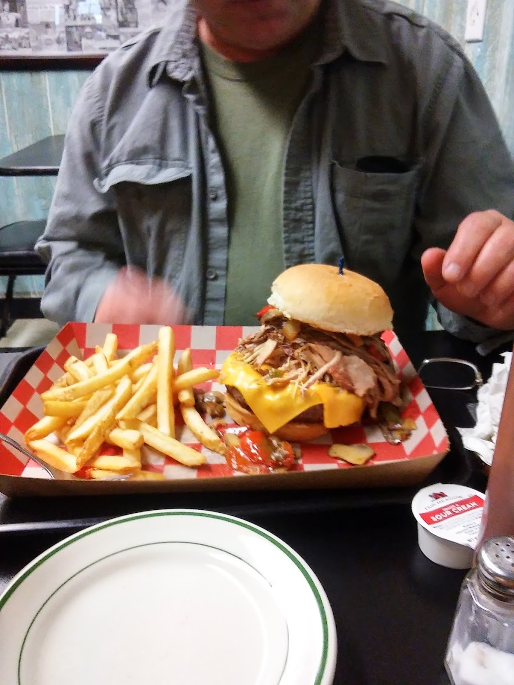SEAWAY DINER & SMOKEHOUSE | 11421 NY-37, Lisbon, NY 13658, USA | Phone: (315) 388-7891