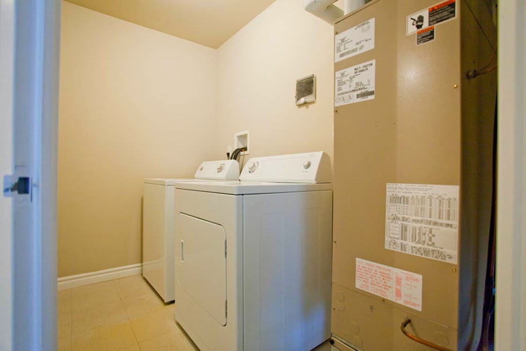 William Apartments | 55 William St W, Waterloo, ON N2L 1J6, Canada | Phone: (519) 584-2332