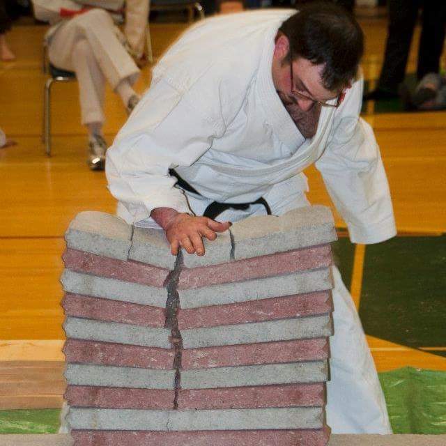 Oshawa Budo Karate Club | 450 Emerald Ave, Oshawa, ON L1J 1K4, Canada | Phone: (905) 925-4277