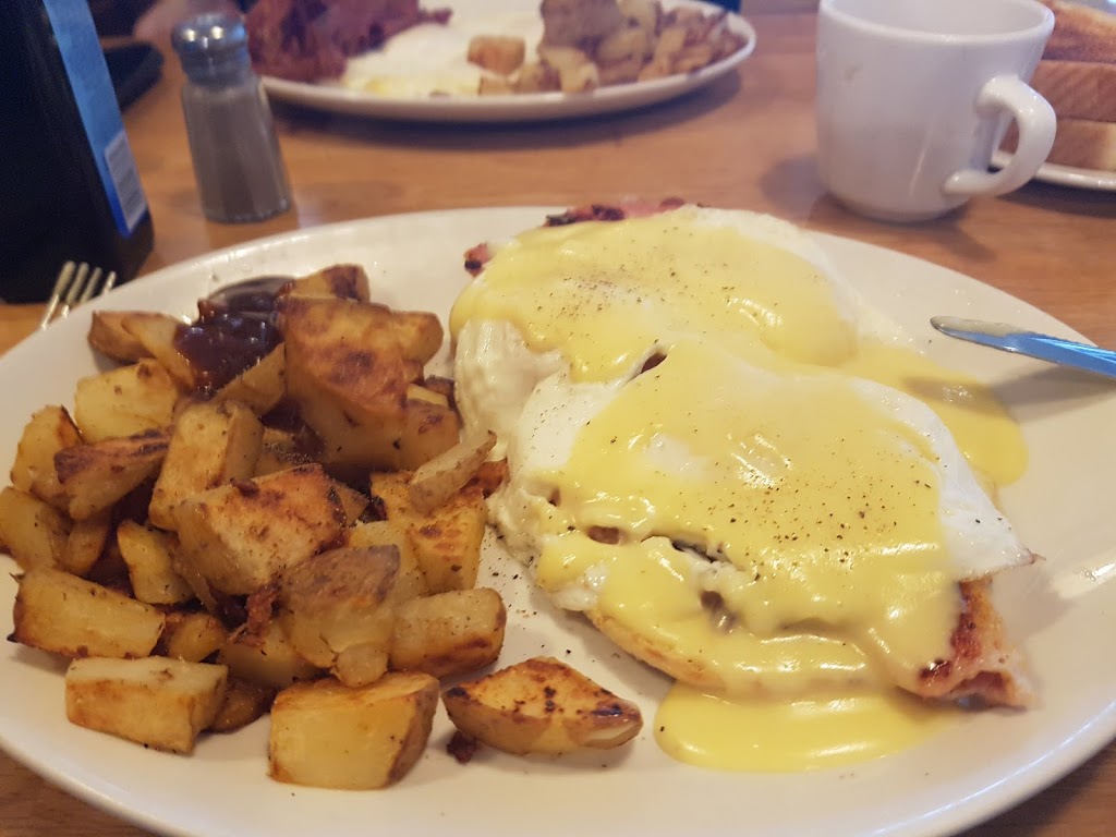 Sunset Grill | 101-5949 Baldwin St S, Whitby, ON L1M 2J7, Canada | Phone: (905) 655-9600