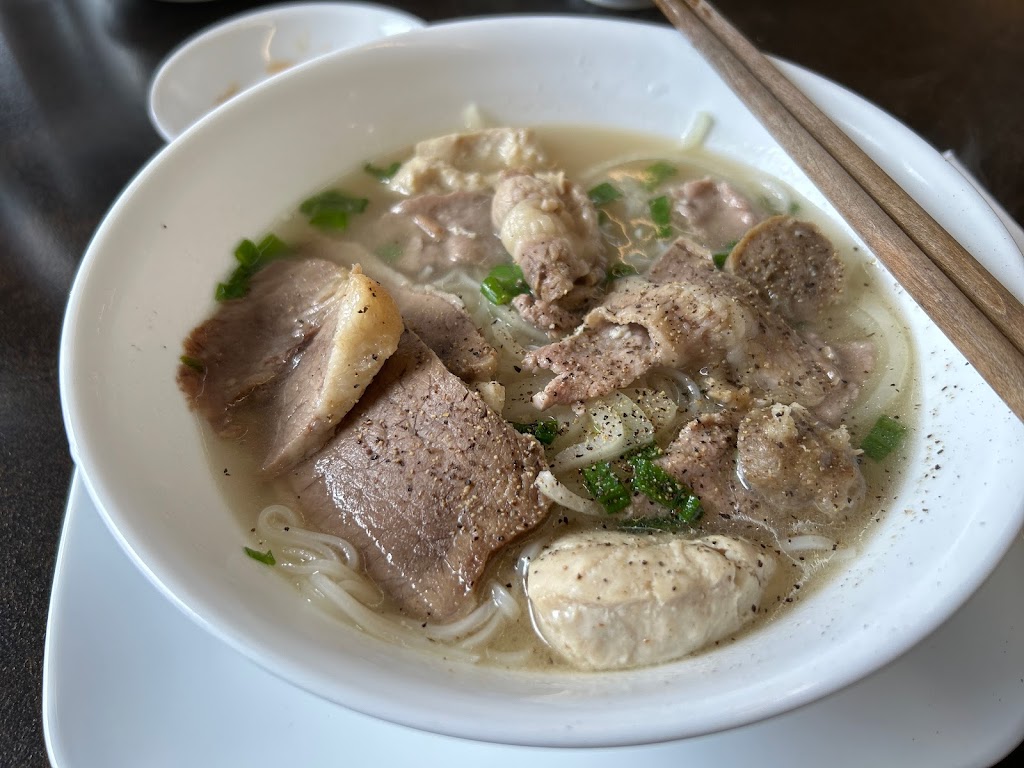 Freeland Bistro-Vietnamese Canadian Cuisine | 9552 PE-12, Ellerslie, PE C0B 1J0, Canada | Phone: (902) 831-2244