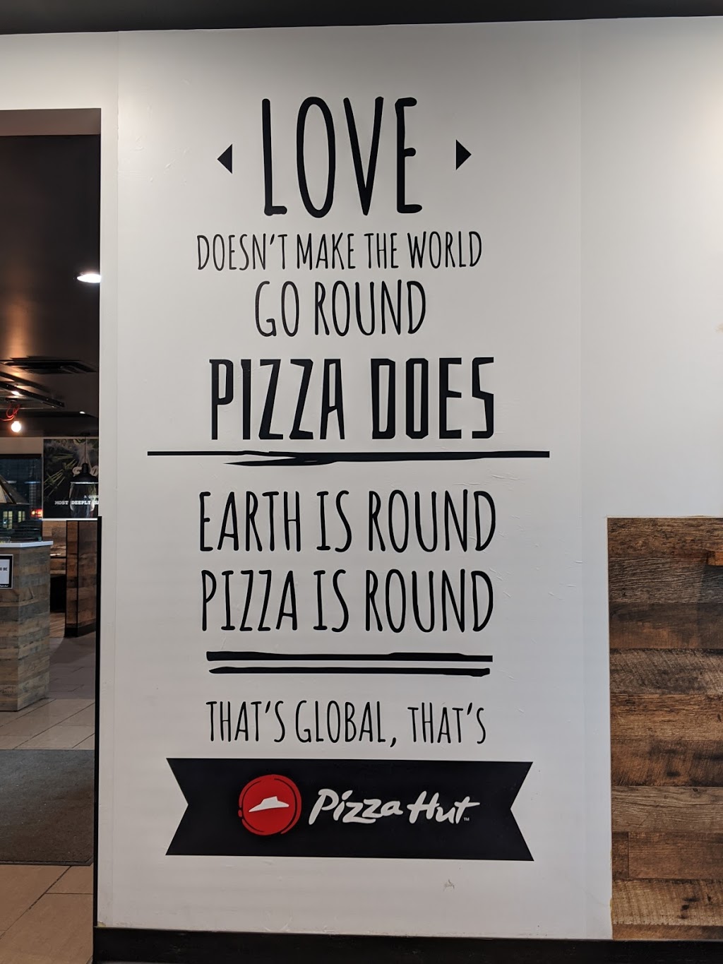 Pizza Hut | 2525 Quance St E, Regina, SK S4V 2X8, Canada | Phone: (306) 791-3020