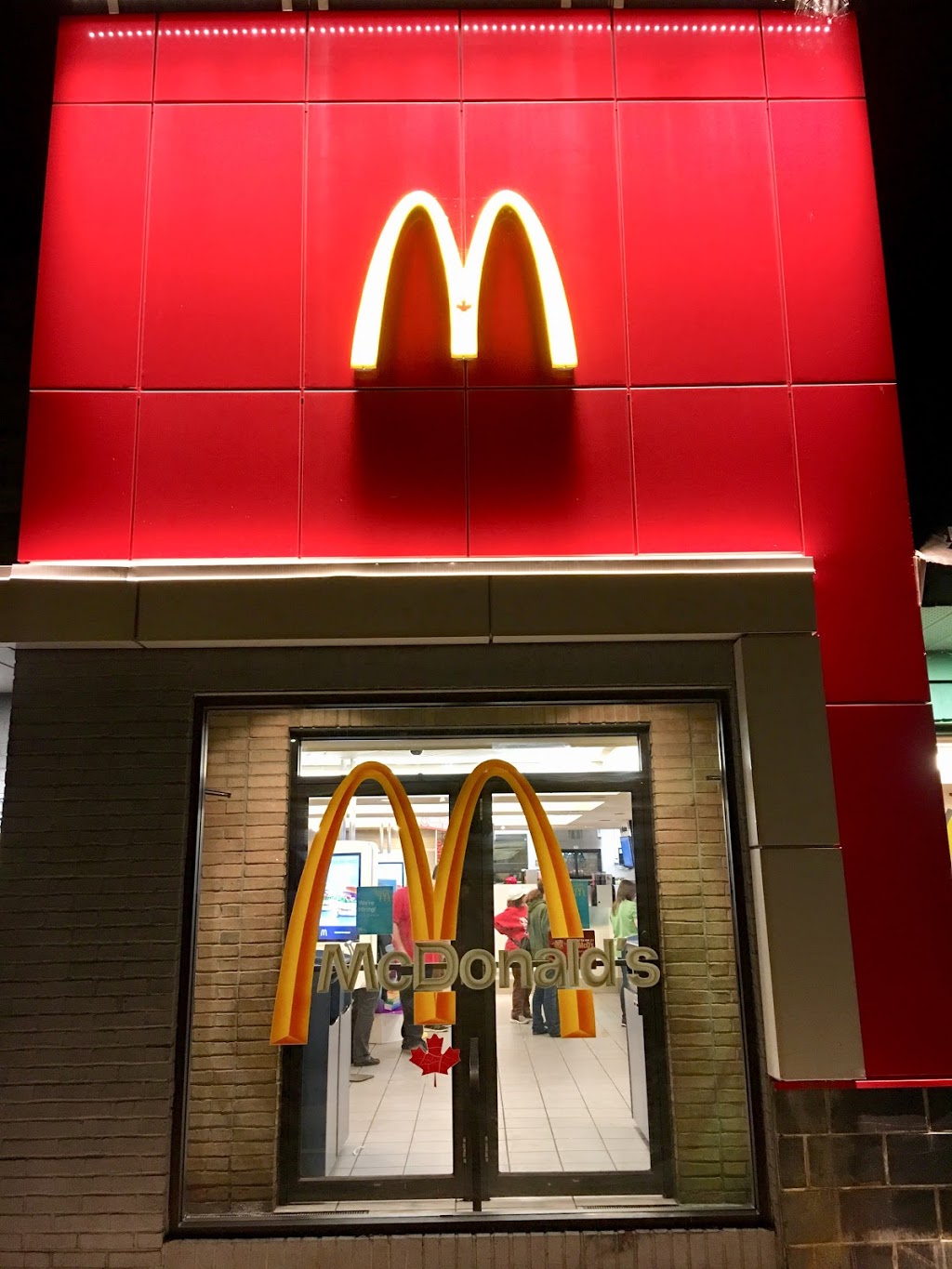 McDonalds | 1105 Bethune Dr S, Gravenhurst, ON P1P 1K9, Canada | Phone: (705) 687-7753