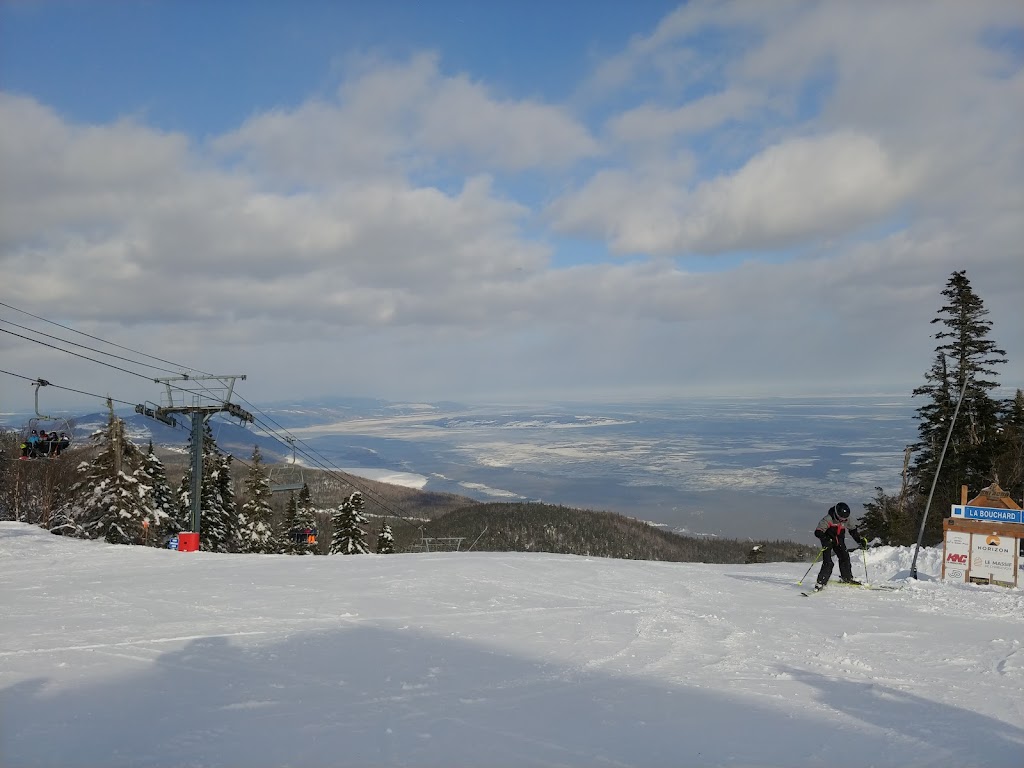 Le Massif | 1350 Rue Principale, Petite-Rivière-Saint-François, QC G0A 2L0, Canada | Phone: (877) 536-2774