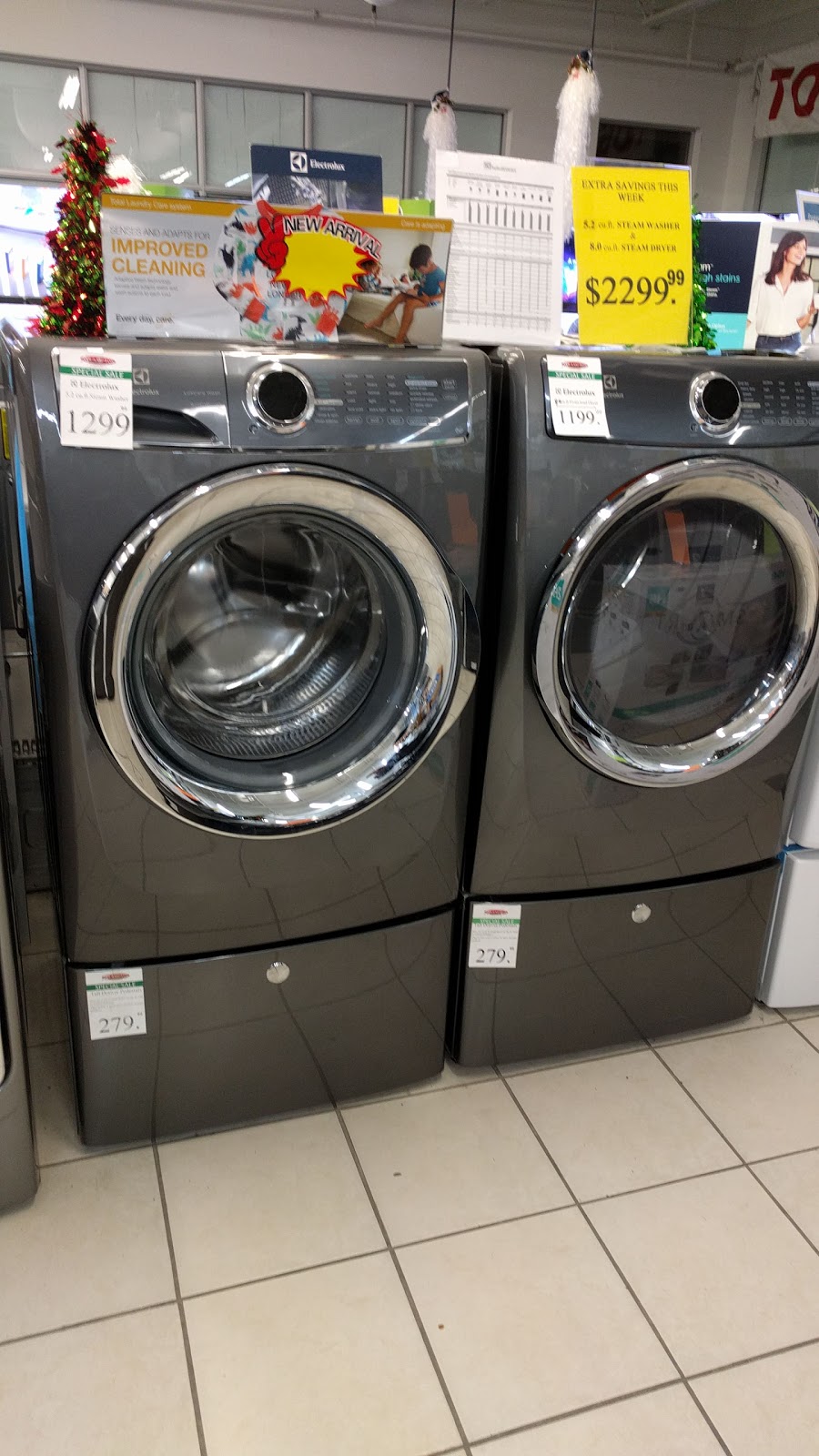 Brampton TV & Appliances | 801 Bovaird Dr W, Brampton, ON L6X 0T9, Canada | Phone: (905) 450-2828