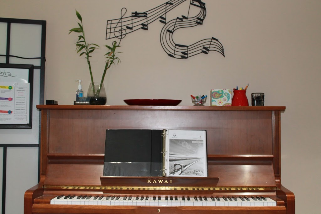 Moreens Piano Studio | 36 Alderwood St, Whitchurch-Stouffville, ON L4A 5C9, Canada | Phone: (647) 525-3561