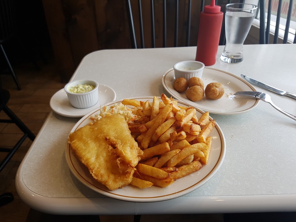 Viking Fish & Chips | 826 The Queensway, Etobicoke, ON M8Z 1N5, Canada | Phone: (416) 259-2051