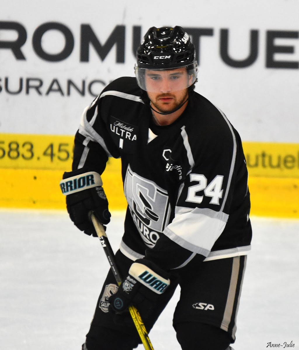 Club de Hockey Senior Le Sauro | 5400 Rue Papineau, Lac-Mégantic, QC G6B 1Y8, Canada | Phone: (819) 583-8731